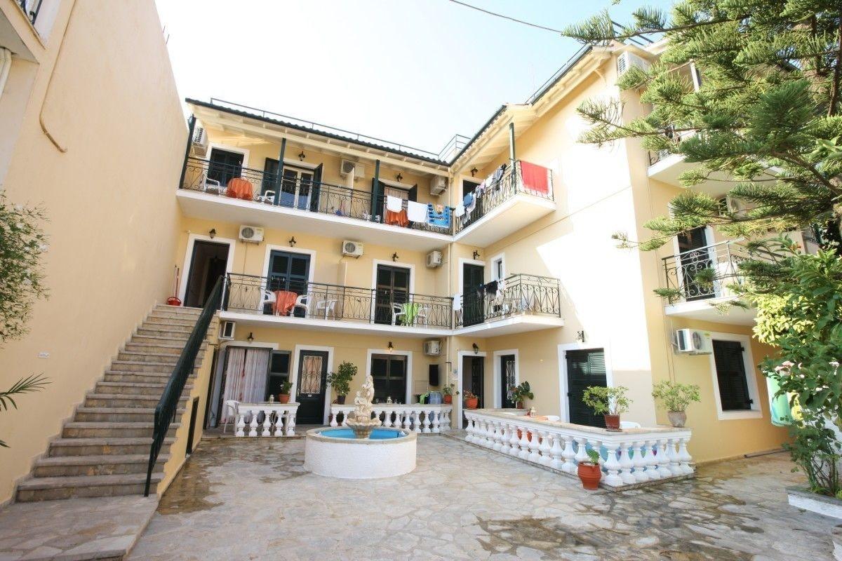 Elli Marina Studios And Apartments เวนิทเซส ภายนอก รูปภาพ