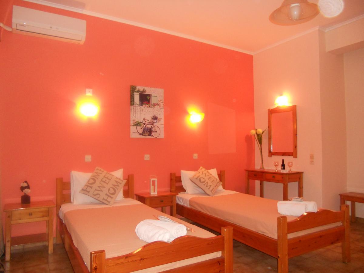 Elli Marina Studios And Apartments เวนิทเซส ภายนอก รูปภาพ