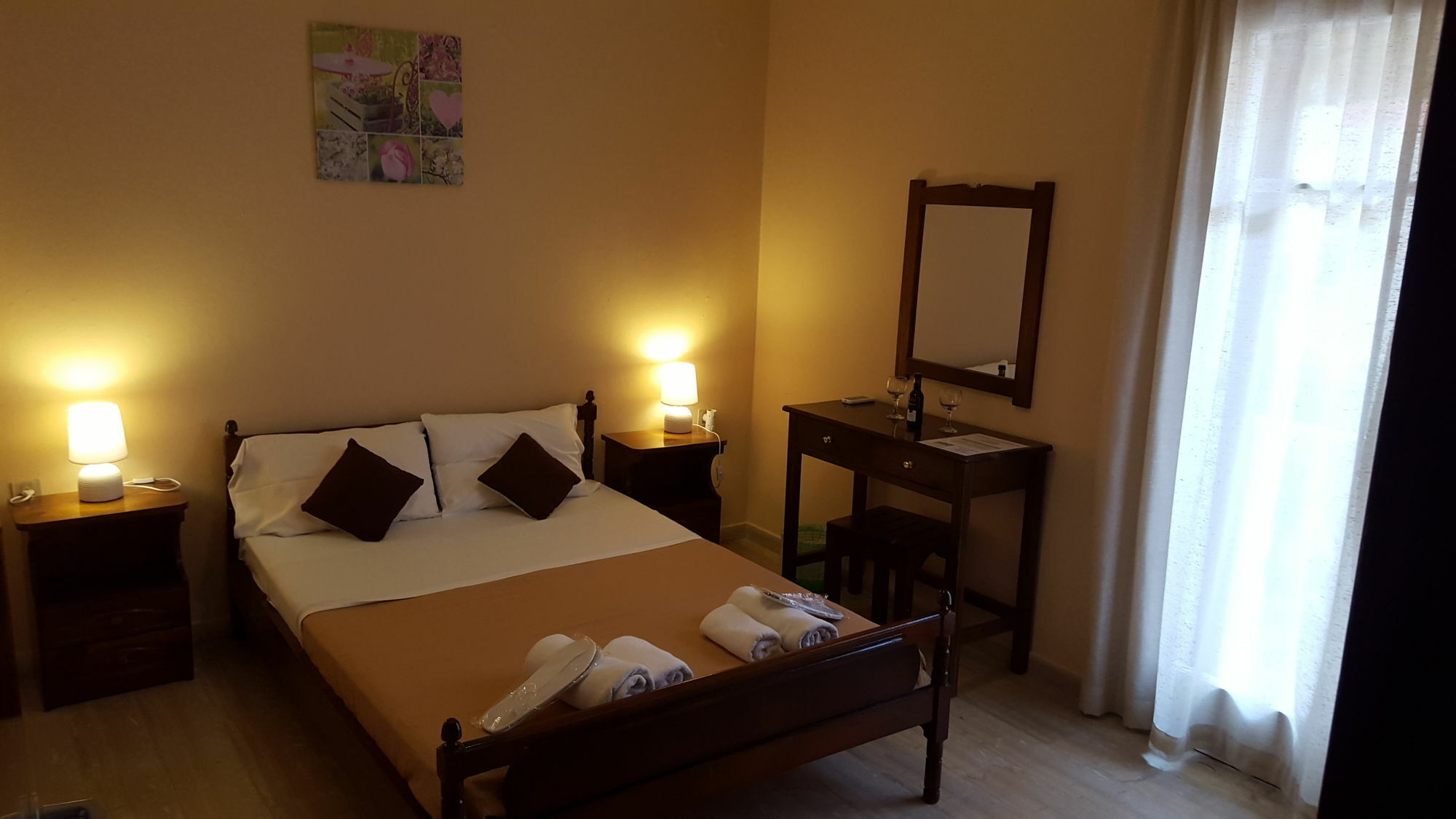 Elli Marina Studios And Apartments เวนิทเซส ภายนอก รูปภาพ