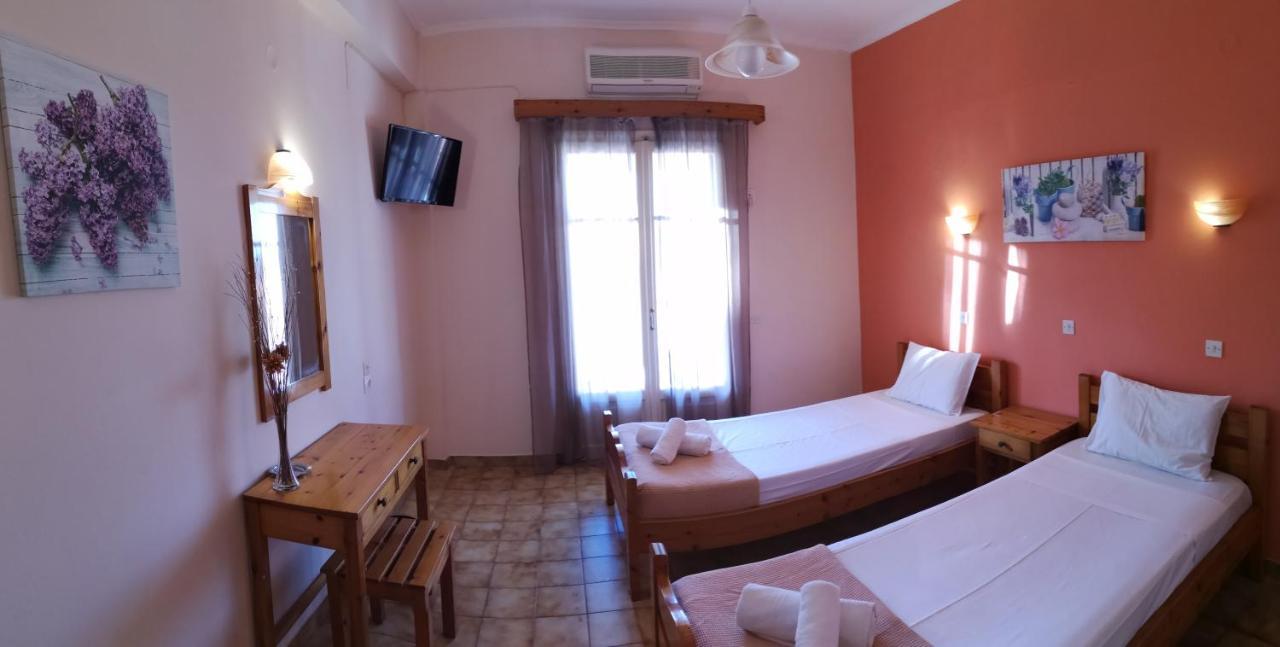 Elli Marina Studios And Apartments เวนิทเซส ภายนอก รูปภาพ